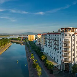 https://royal-gallery.hotelsofhoian.com